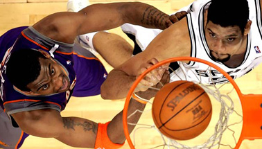 Veltroni fa canestro e l'Nba sceglie Roma.