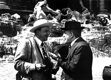 Siòri e siòre, sono lieto di presentarvi l'offerta più conveniente del secolo.